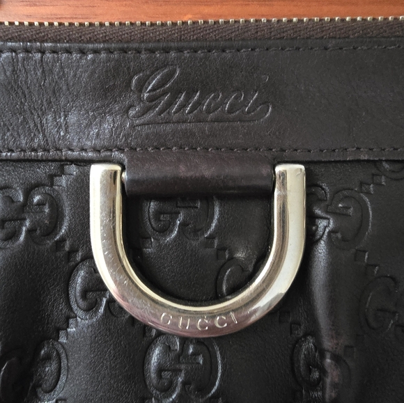 Authentic Gucci - Picture 3 of 13